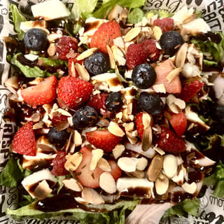 Berry & Mozz Salad